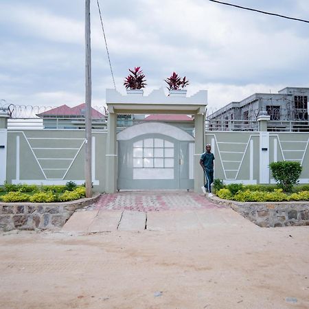 The City Block Apartment Bujumbura Extérieur photo