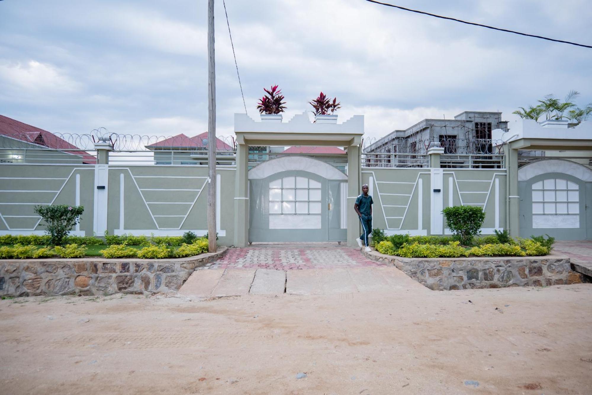 The City Block Apartment Bujumbura Extérieur photo